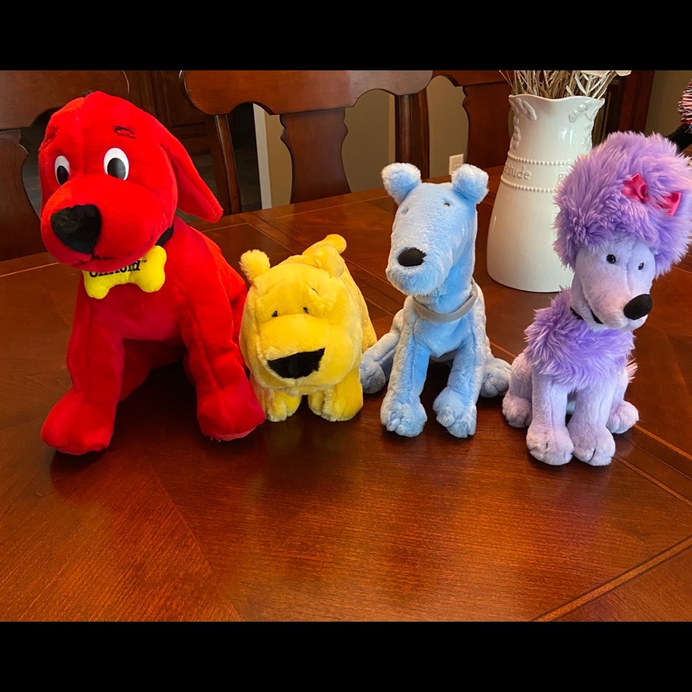 Nwot Clifford the big red dog set